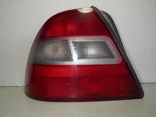 Rücklicht Heckleuchte links komplett Fließheck/5Türer/Rot/Weiß  CIVIC V FASTBACK
