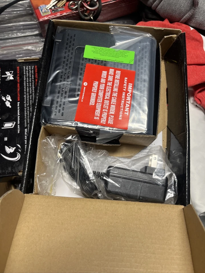 Motorola Surfboard eXtreme Cable Modem SB6121 Brand New - Image 2 of 4