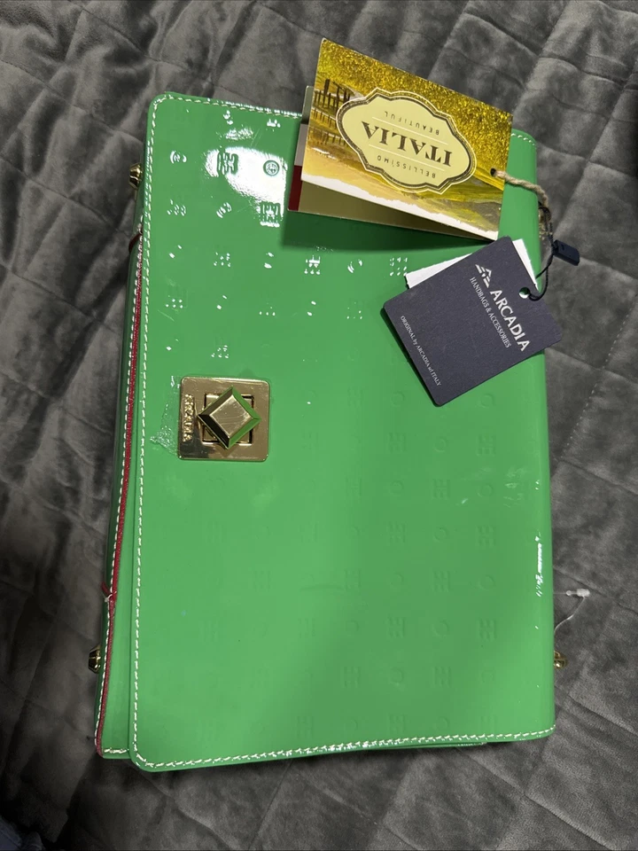 Hermosa cadena dorada de mano de charol Arcadia verde jade Bellissimo Italia