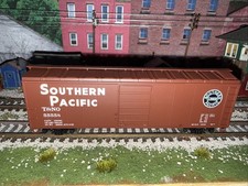 Bowser HO Scale 42862 Box Car 40 Ready-To-Run Southern Pacific 55558