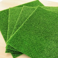 Tapis d'herbe verte réaliste simulation artificielle de prairies pour projets d