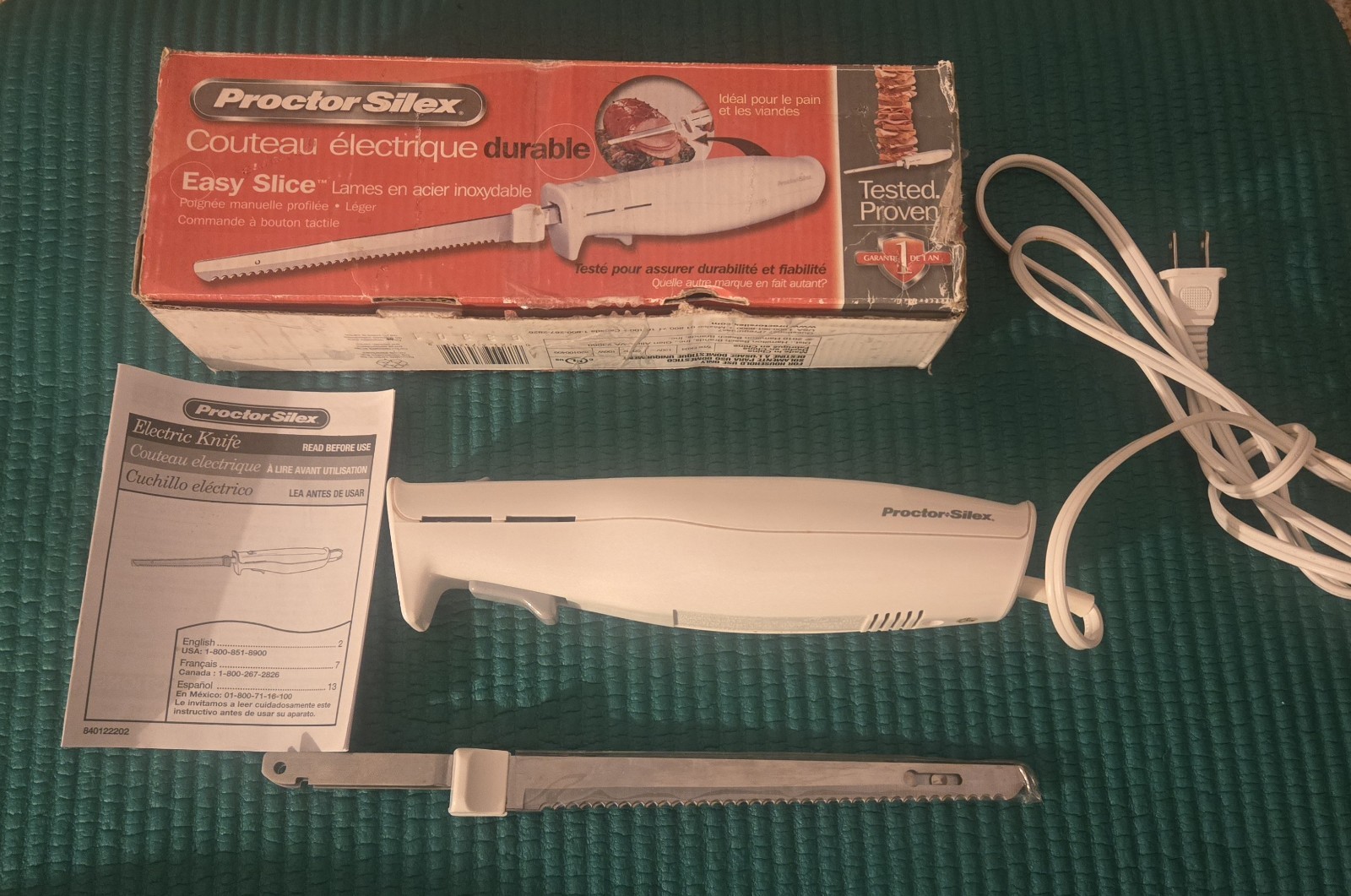 Proctor Silex 74311 Easy Slice Electric Knife White 100W 120V w/ 2 Blades