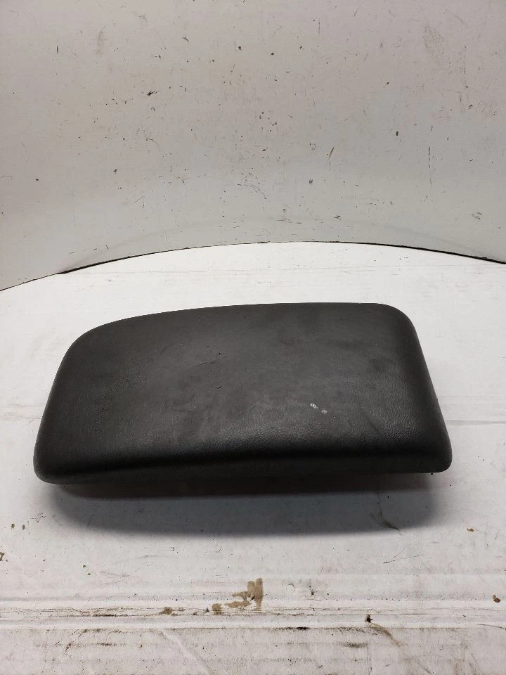 Console Front Floor With Power Outlets Fits 05-10 COBALT 1399825 - Image 2 of 4