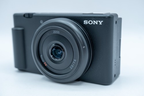 SONY VZ-1F DIGITAL VLOGGING CAMERA - Picture 2 of 8