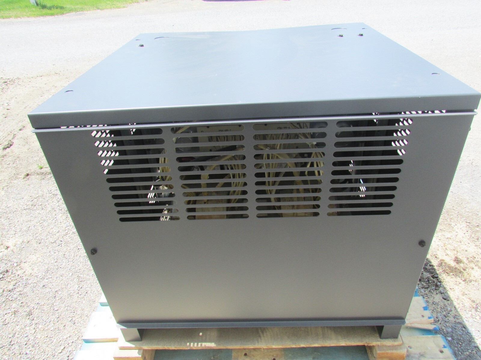 Enersys EnForcer Ferro Industrial Forklift Battery Charger ES312550 3ph 24v eBay