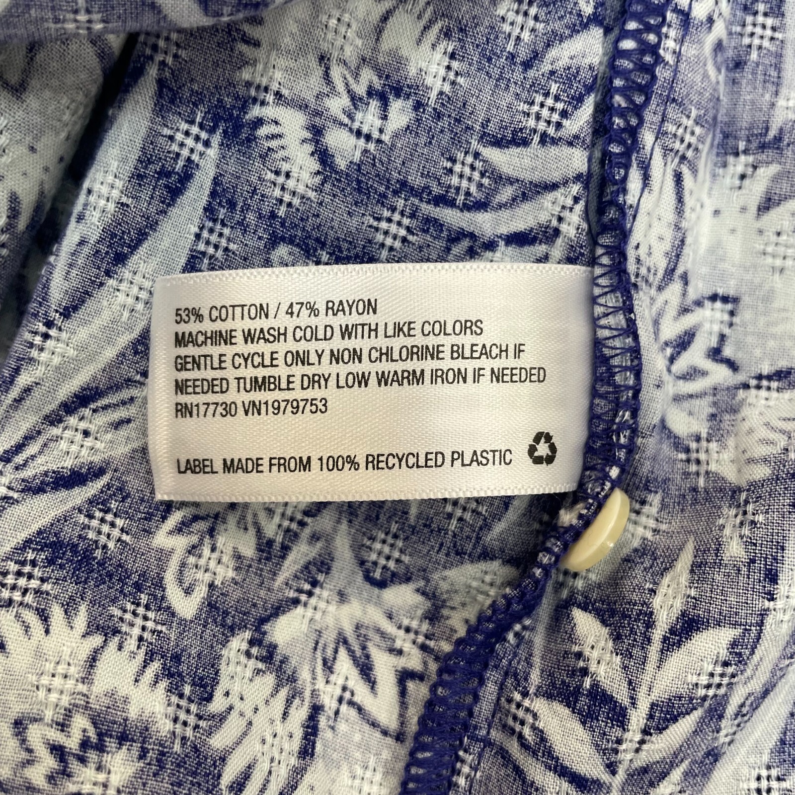 Universal Thread Top Medium Blue White Floral Pep… - image 12