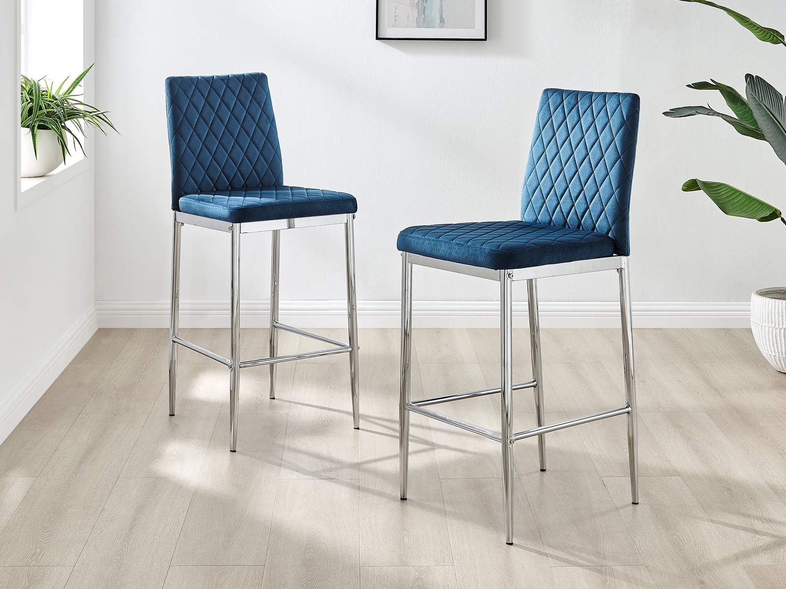 Furniturebox UK Set of 2 Milan Soft Velvet Bar Stools With Silver