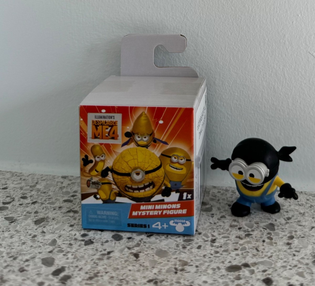 Despicable Me 4 Mega Mayhem Mini Figure Series 1 2024 Party Dave