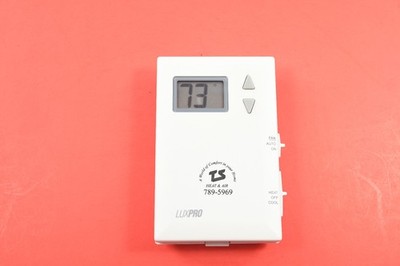 LuxPro PSD011B Pro Digital Thermostat Heat/Cool Fan Control   Tested Working