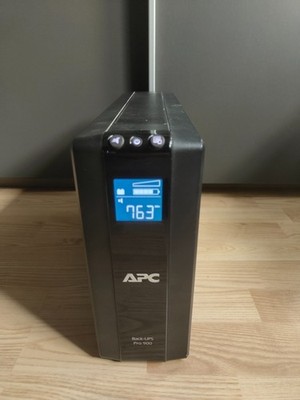 APC Back-UPS Pro 900 VA USB Wechselstrom