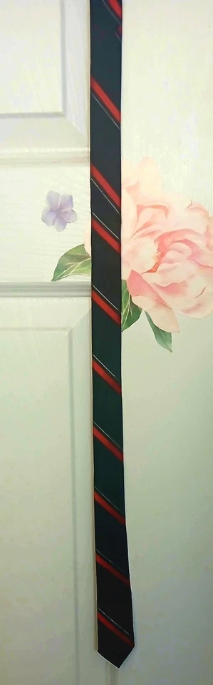 Corbata de seda a rayas diagonales negras y rojas vintage Yves Saint Laurent Foto 3 de 4