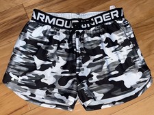 UNDER ARMOUR GIRLS BLACK  WHITE CAMO ATHLETIC SHORTS SIZE L EXCELLENT COND LD