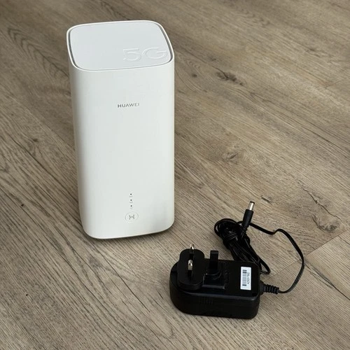 HUAWEI 5G CPE Pro Router H112-370  - Mobile Broadband Router Wi-Fi - Unlocked