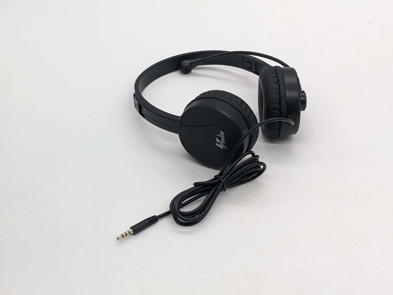 Venker U16 3.5mm wired headset with boom microphone black
