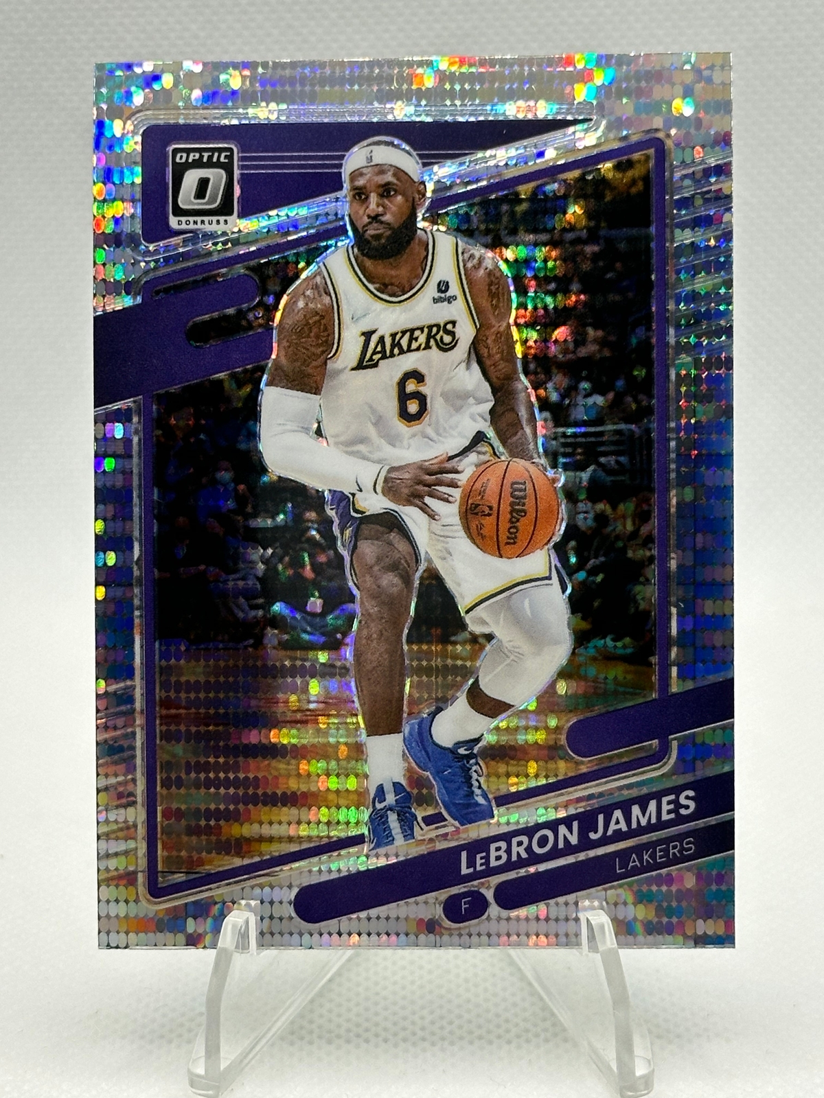 2021-22 Donruss Optic #41 LeBron James (Blue Pulsar)
