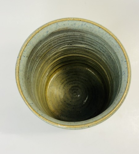 Janet Pashin Studio Art Pottery Vase Crock Country Blue Artisan Signed 6” Tall - Picture 6 of 7