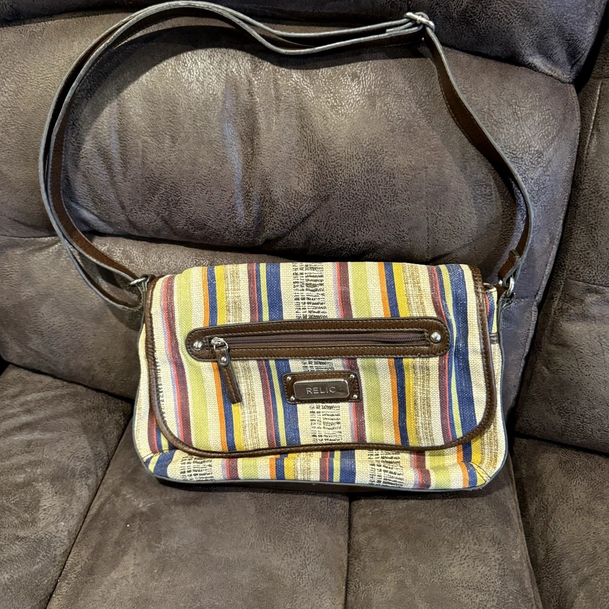Relic Purse Handbag stripe multicolor Metal Logo Fossil Shoulder Bag zip pockets