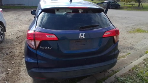 HONDA HRV LEFT DOOR MIRROR RU5, VTi, MANUAL FOLD, NON CAMERA, 2014-2018 - Video 1 of 1