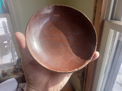 CUENCO DE 6 1/2" REDWARE ORIGINAL DE LA ERA COLONIAL DE LOS AÑOS 1780 CON DÉBILES LÍNEAS DECORATIVAS - Imagen 8 de 8