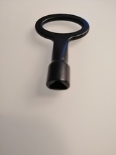 Schaltschrankschlüssel Potain HD Serie u.s.w. / Dreikant  - mit Rechnung -