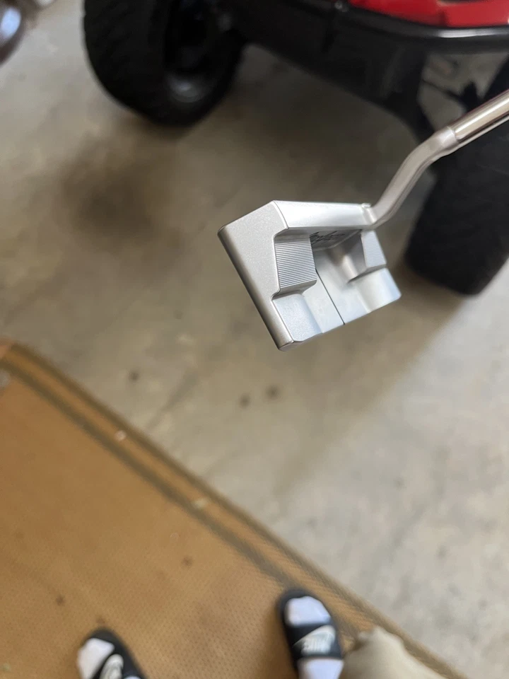 MacGregor Golf MT Milled 001 Wide-Blade Putter, left hand 35” MINT  - Image 3 of 4