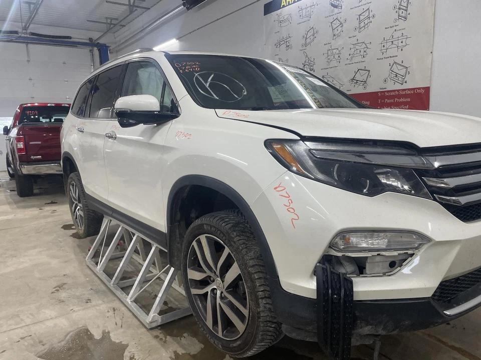 Modulador ABS usado serve: 2017 Honda Pilot conjunto de modulador com sistema pré-colisão - Imagem 4 de 4