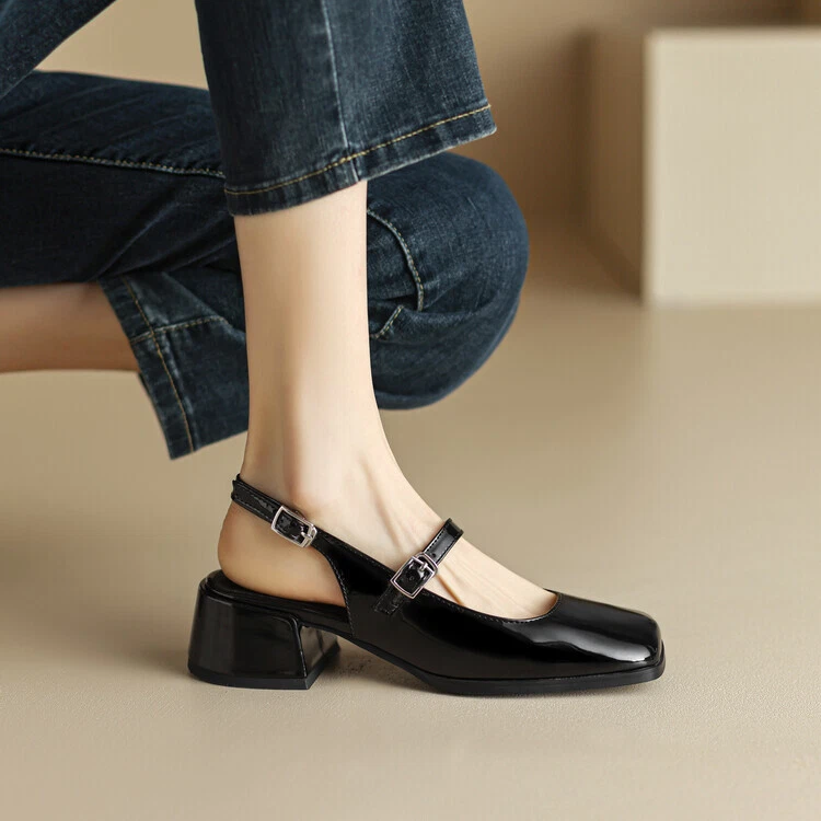 Casual brass buckle low heel sandals best sale plus size back zipper sandals