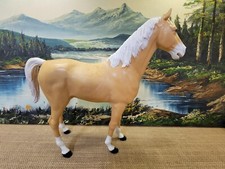 MARX Johnny West Series Palomino Thunderbolt Horse with Black Hooves