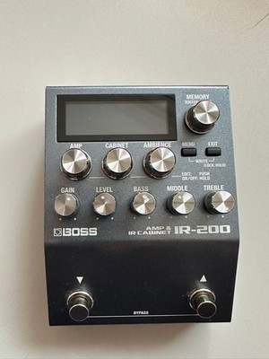 BOSS IR-200 AMP & IR CABINET Pedal