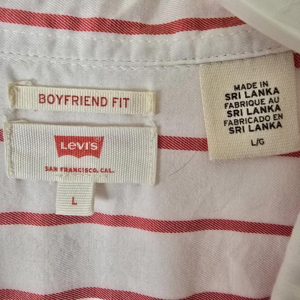 Camisa ligera de algodón a rayas con botones calce novio talla grande para mujer Levi's Foto 2 de 4