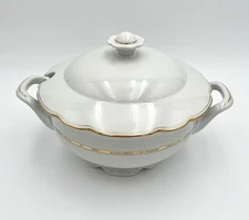 Heinrich Selb Bavaria Covered Vegetable Bowl German Porcelain Gold Trim Tureen