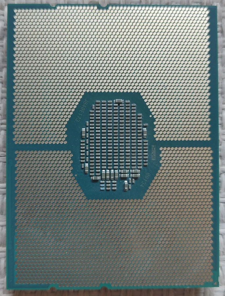 Intel Xeon Gold 6138 2.0 GHz 20 Cores SR3B5 CD8067303406100 - Immagine 2 di 2