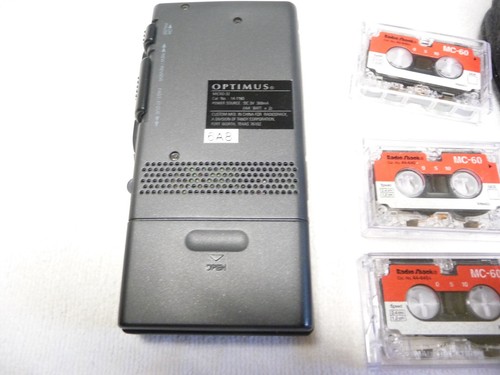 Olympus Micro-32 registratore portatile ad attivazione vocale testato con microcassetta - Foto 4 di 10