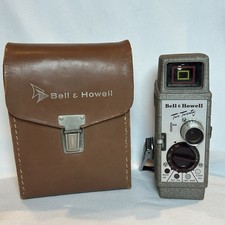 Bell  Howell 220 Two Twenty 8mm Handheld Movie Camera  Case VINTAGE UNTESTED
