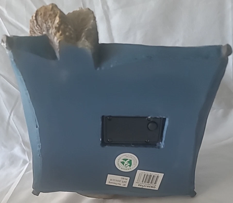 Design Toscano Backyard Camper Squirrel Solar Statue - Image 4 of 4