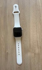 Apple Watch SE 2nd Gen. 40mm Aluminum Case with S/M Sport Band - Starlight GPS 