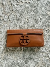 Tory Burch Miller Clutch Brown Leather Aged Camello