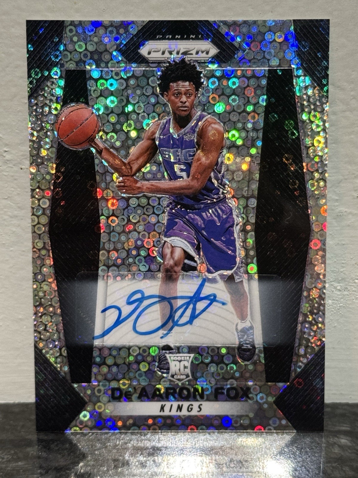 De'AARON FOX 2017-18 PANINI PRIZM FAST BREAK DISCO #24 ROOKIE RC AUTO