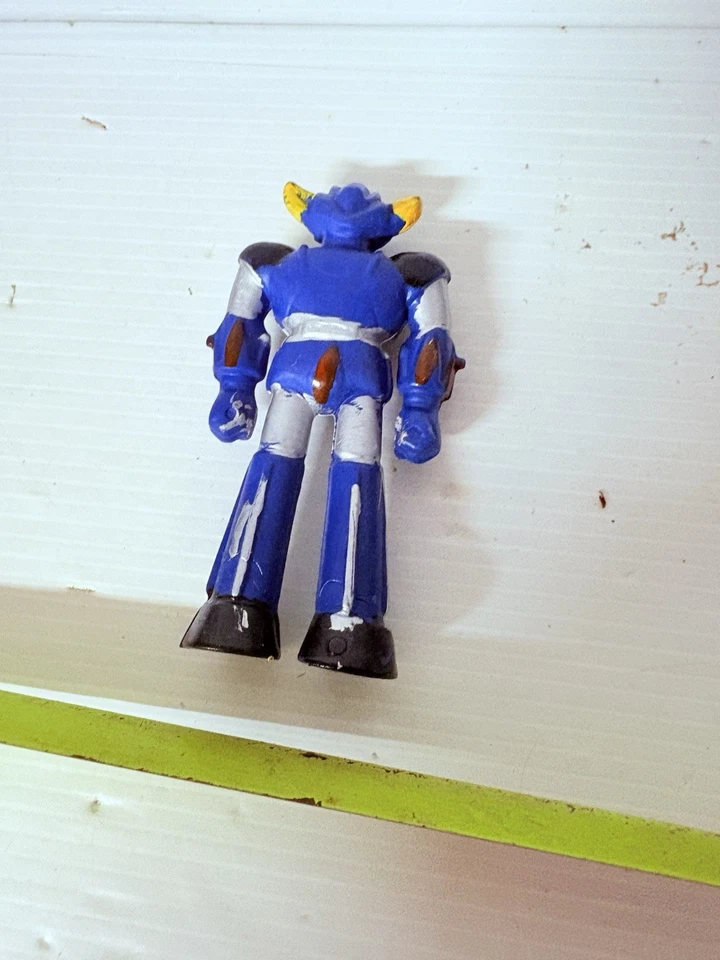 GOLDRAKE UFO GRENDIZER GOLDORAK  IN GOMMA VINTAGE - Immagine 2 di 4