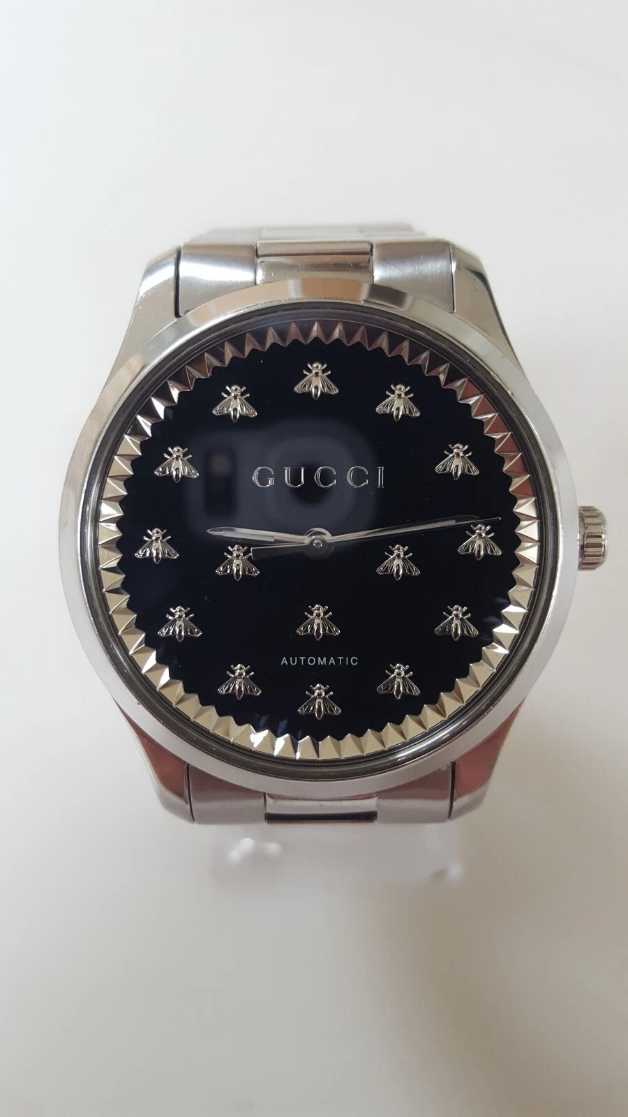 MONTRE AUTOMATIQUE HOMME SUISSE GUCCI G TIMELESS ACIER 126,2 AVEC INDEX GUCCI BEE.