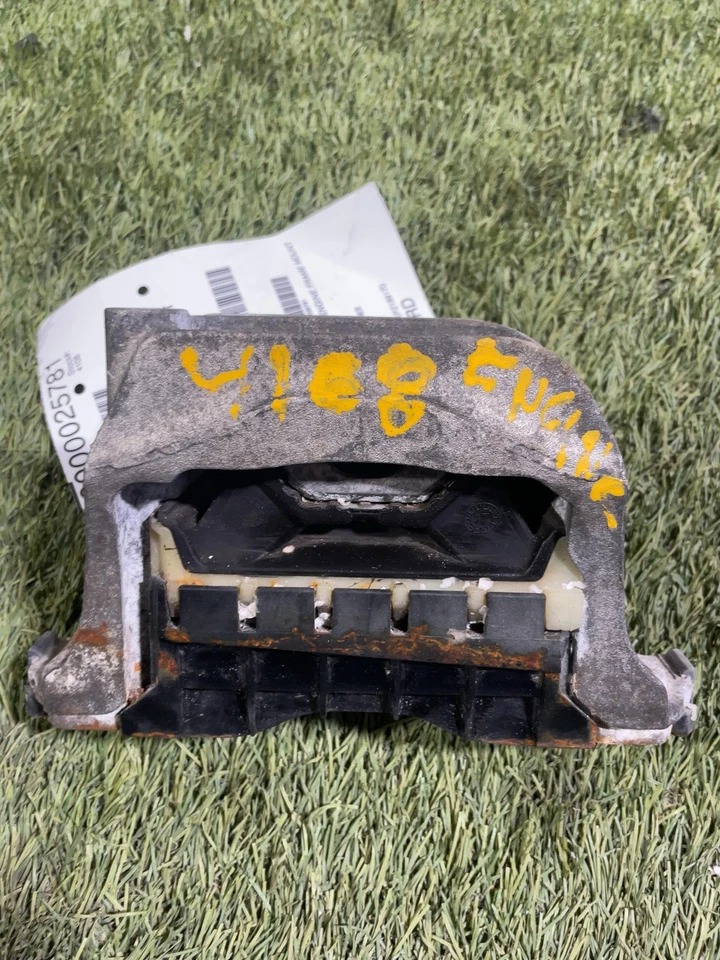 ✅ 2023 GMC ACADIA ENGINE FRAME MOUNT PN: 84624770 OEM - Image 2 of 4