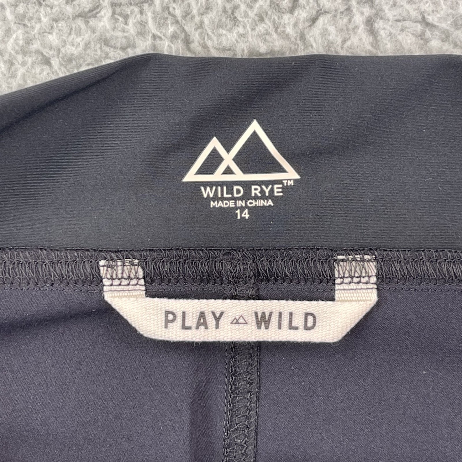 Wild Rye Womens Size 14 Freel Flex Bike Shorts Lotus Greyscale Nylon Stretch NWT