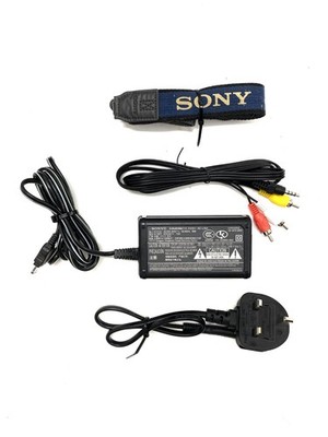 SONY DCR-TRV900E Mini DV Tape Digital Video Camera HANDYCAM