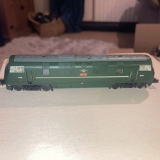 Graham Farish N Gauge Class D829 'Magpie' BR Green Model Railway Locomotive