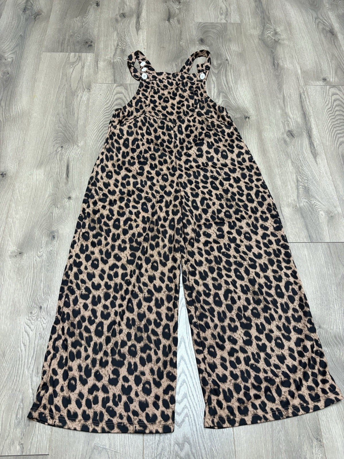 Halara Adjustable Strap Button Pockets Waffle Cas… - image 3