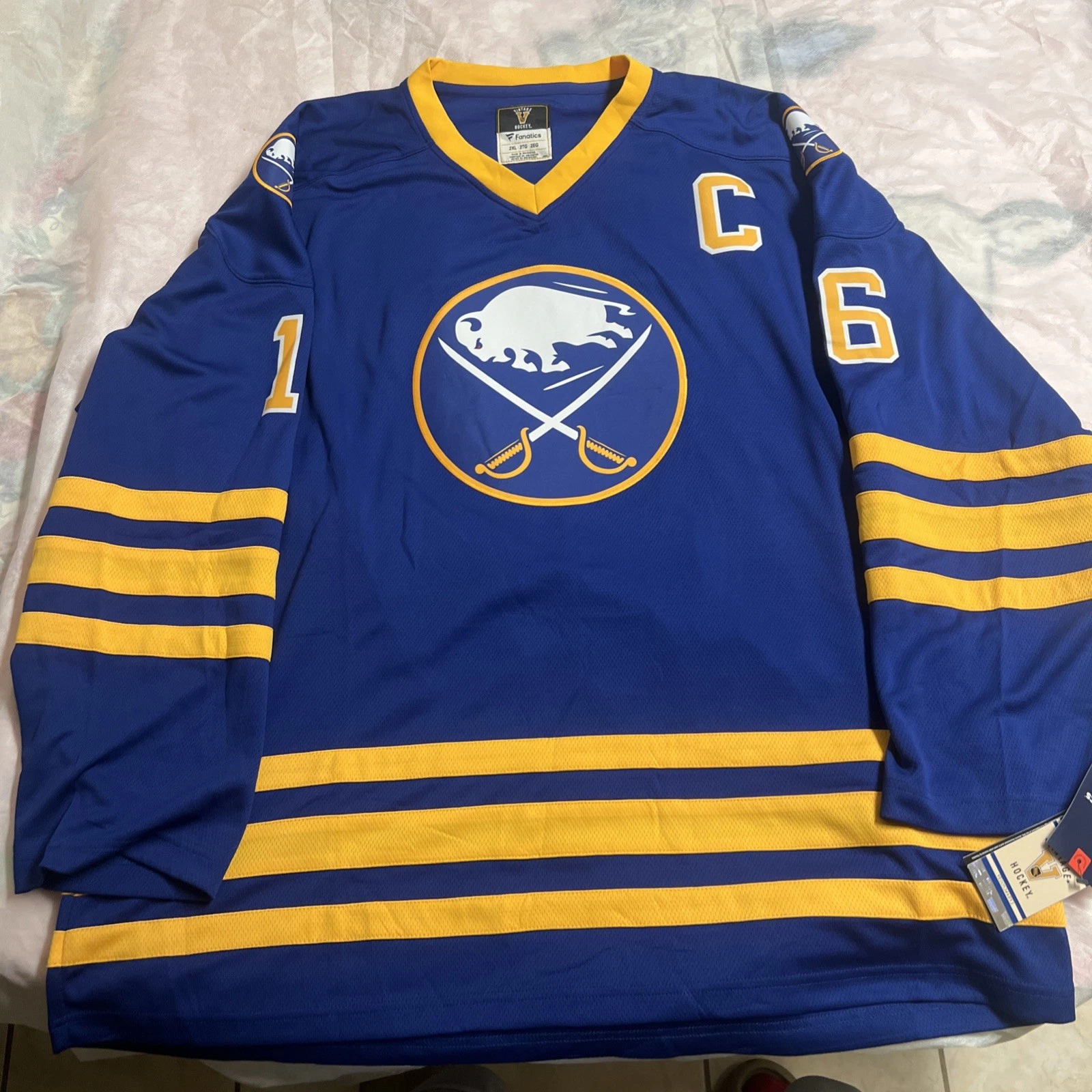Picture 1 of 6