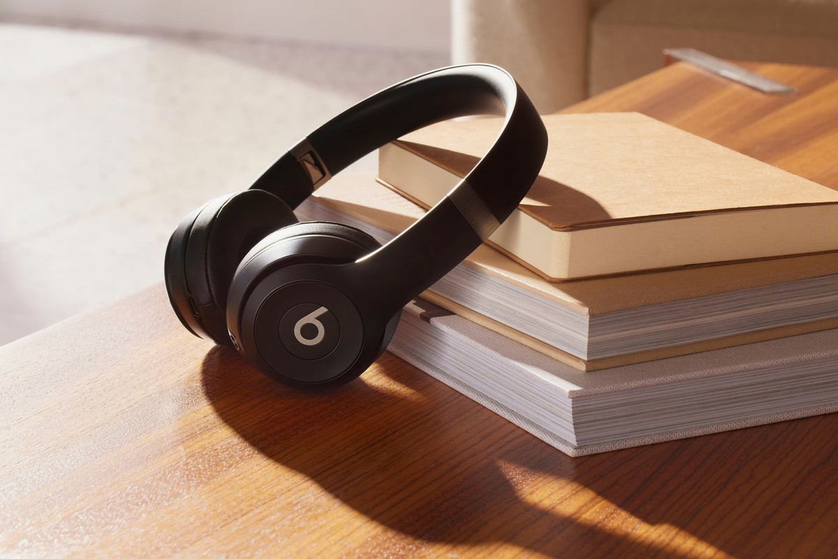 Beats - Solo 4 Wireless On-Ear Headphones - Matte Black | eBay