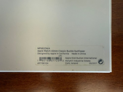 Klamra Apple Classic (4. generacji) słonecznik do 44/45/46/49mm MPX62ZM/A - Zdjęcie 2 z 2