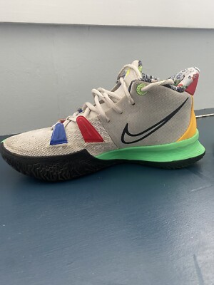 Men's Size 8.5 - Nike Kyrie 7 Visions - Great Condition (used 1