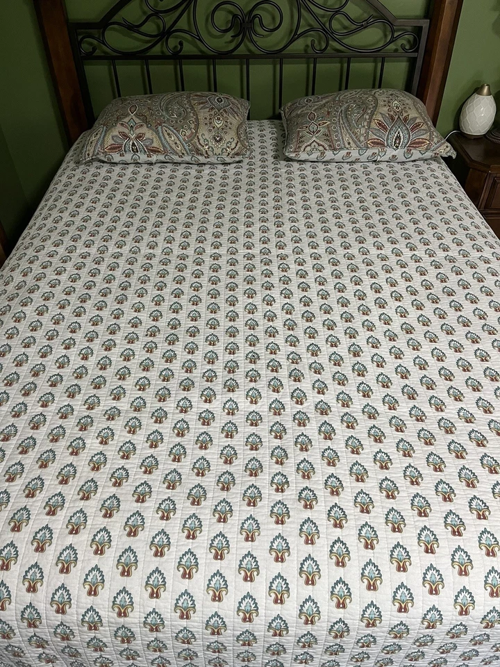 Levtex Home Presidio Reversible 3pc Queen Quilt Set Bedroom Guest Cabin - Image 2 of 4